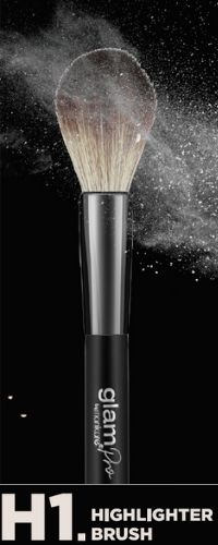 Glam by Manicare® Pro H1. Highlighter Brush
